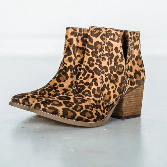 Tarim Bootie in Leopard - Picture 5 of 5